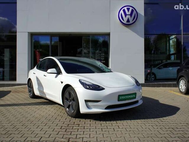 Тесла Модель 3, объемом двигателя 0 л и пробегом 33 тыс. км за 20999 $, фото 1 на Automoto.ua