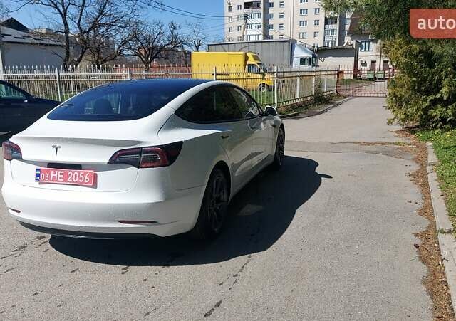 Тесла Модель 3, объемом двигателя 0 л и пробегом 52 тыс. км за 21700 $, фото 4 на Automoto.ua