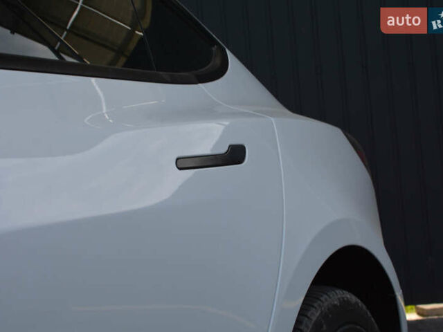 Тесла Модель 3, об'ємом двигуна 0 л та пробігом 81 тис. км за 18499 $, фото 10 на Automoto.ua