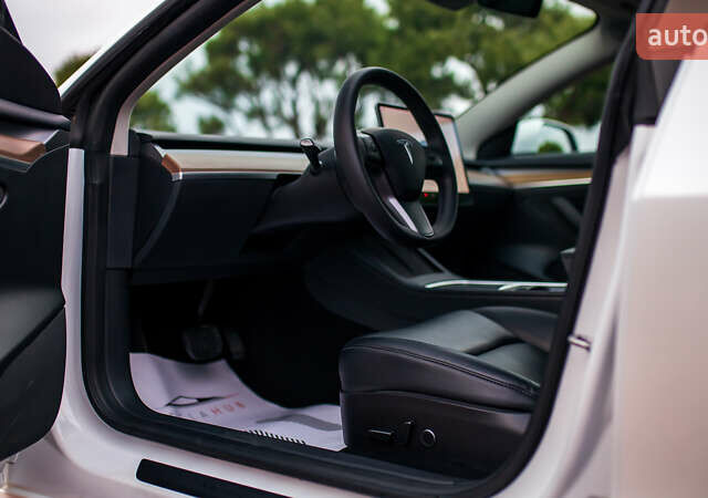 Тесла Модель 3, об'ємом двигуна 0 л та пробігом 75 тис. км за 23499 $, фото 49 на Automoto.ua