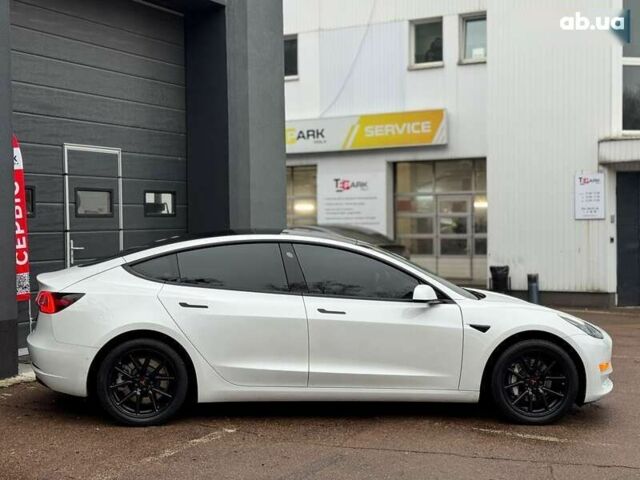 Тесла Модель 3, объемом двигателя 0 л и пробегом 117 тыс. км за 20999 $, фото 10 на Automoto.ua