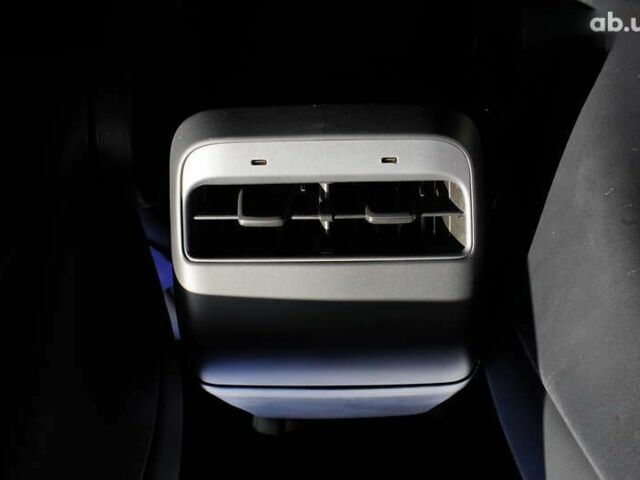 Тесла Модель 3, объемом двигателя 0 л и пробегом 33 тыс. км за 20700 $, фото 27 на Automoto.ua