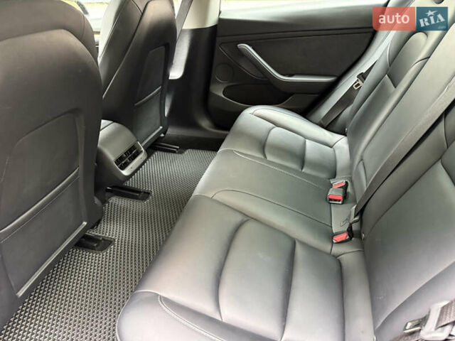 Тесла Модель 3, объемом двигателя 0 л и пробегом 72 тыс. км за 18900 $, фото 9 на Automoto.ua