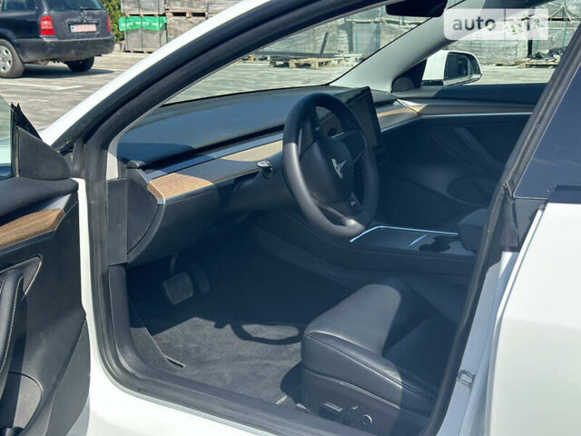 Тесла Модель 3, объемом двигателя 0 л и пробегом 16 тыс. км за 19900 $, фото 2 на Automoto.ua