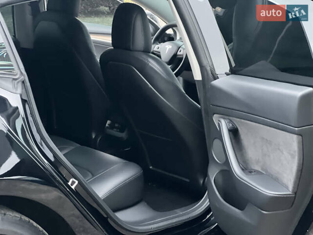 Тесла Модель 3, объемом двигателя 0 л и пробегом 94 тыс. км за 24500 $, фото 15 на Automoto.ua