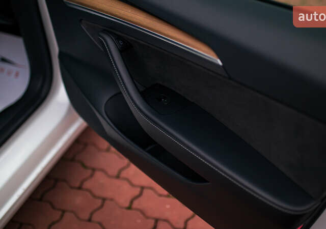 Тесла Модель 3, об'ємом двигуна 0 л та пробігом 75 тис. км за 23499 $, фото 35 на Automoto.ua