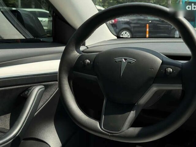 Тесла Модель 3, объемом двигателя 0 л и пробегом 60 тыс. км за 24700 $, фото 14 на Automoto.ua