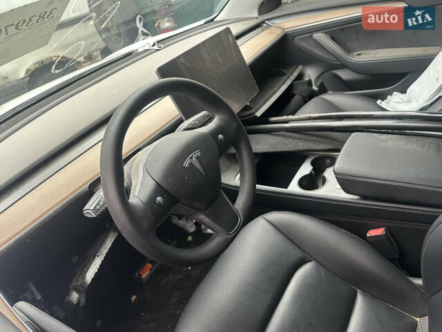 Тесла Модель 3, объемом двигателя 0 л и пробегом 60 тыс. км за 6500 $, фото 4 на Automoto.ua