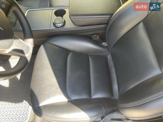 Тесла Модель 3, объемом двигателя 0 л и пробегом 123 тыс. км за 20500 $, фото 5 на Automoto.ua