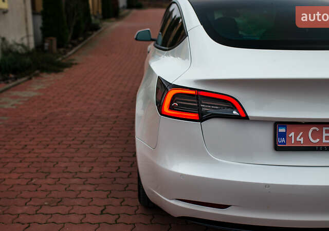 Тесла Модель 3, об'ємом двигуна 0 л та пробігом 75 тис. км за 23499 $, фото 12 на Automoto.ua