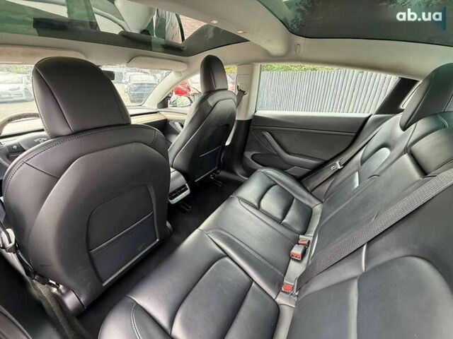 Тесла Модель 3, объемом двигателя 0 л и пробегом 216 тыс. км за 13900 $, фото 4 на Automoto.ua