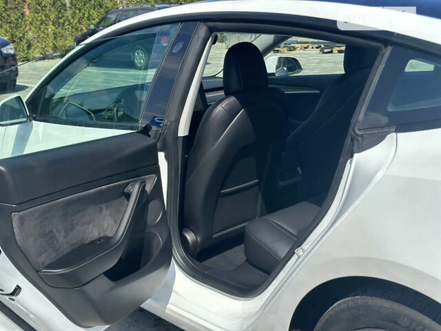 Тесла Модель 3, объемом двигателя 0 л и пробегом 16 тыс. км за 19900 $, фото 3 на Automoto.ua