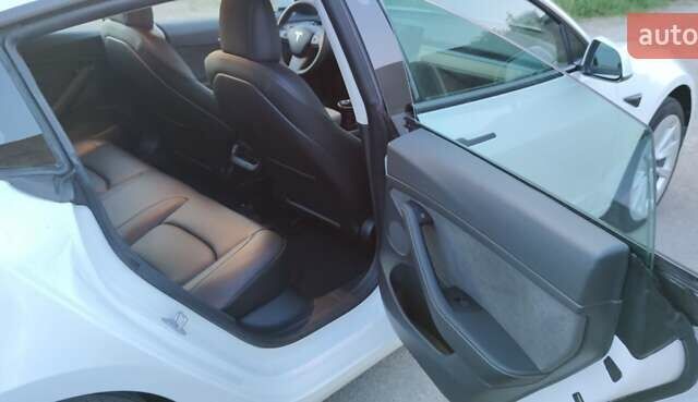 Тесла Модель 3, объемом двигателя 0 л и пробегом 22 тыс. км за 25000 $, фото 13 на Automoto.ua