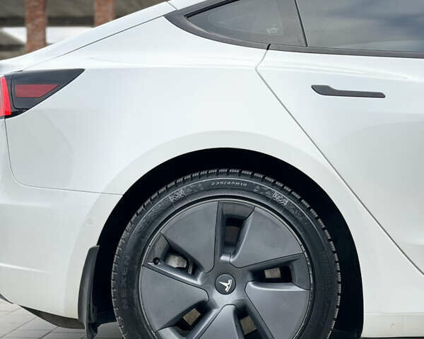 Тесла Модель 3, объемом двигателя 0 л и пробегом 60 тыс. км за 28500 $, фото 5 на Automoto.ua