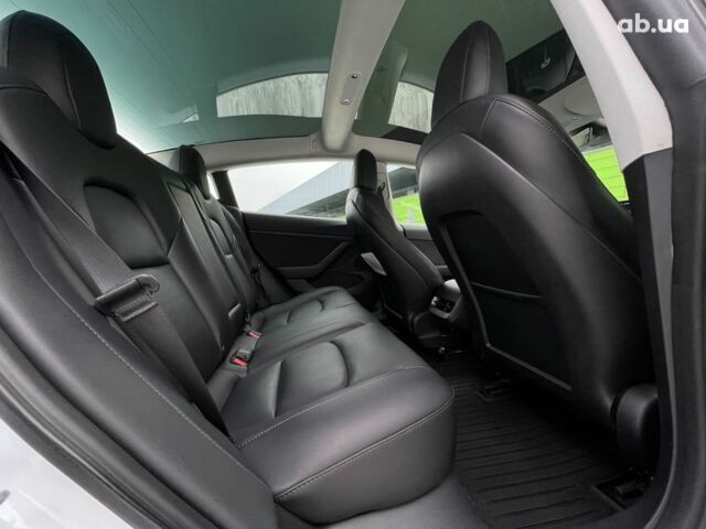 Тесла Модель 3, объемом двигателя 0 л и пробегом 25 тыс. км за 33500 $, фото 8 на Automoto.ua