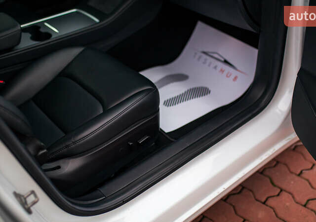 Тесла Модель 3, об'ємом двигуна 0 л та пробігом 75 тис. км за 23499 $, фото 37 на Automoto.ua