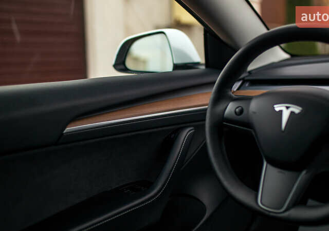 Тесла Модель 3, об'ємом двигуна 0 л та пробігом 75 тис. км за 23499 $, фото 32 на Automoto.ua
