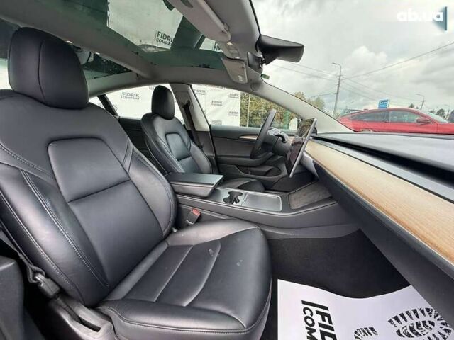 Тесла Модель 3, объемом двигателя 0 л и пробегом 101 тыс. км за 14500 $, фото 11 на Automoto.ua