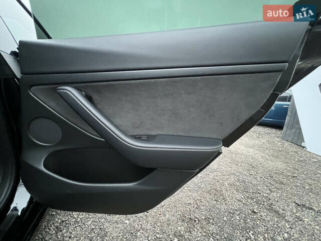 Тесла Модель 3, объемом двигателя 0 л и пробегом 94 тыс. км за 24500 $, фото 27 на Automoto.ua