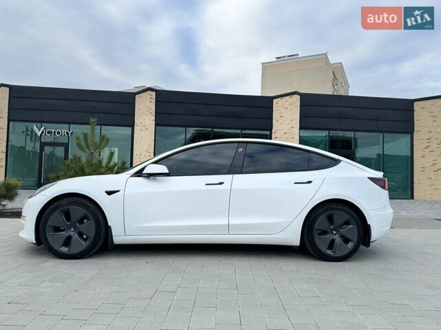 Тесла Модель 3, объемом двигателя 0 л и пробегом 60 тыс. км за 28500 $, фото 2 на Automoto.ua