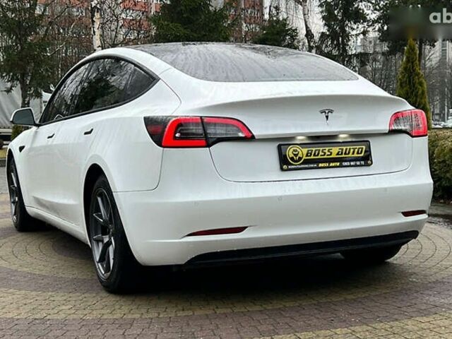 Тесла Модель 3, объемом двигателя 0 л и пробегом 33 тыс. км за 21300 $, фото 4 на Automoto.ua