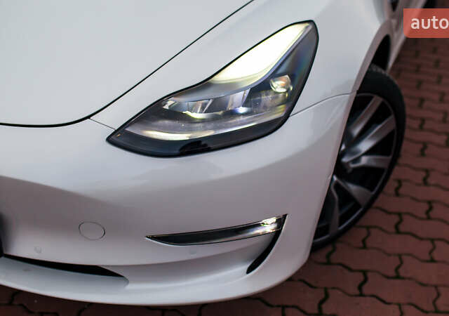 Тесла Модель 3, об'ємом двигуна 0 л та пробігом 75 тис. км за 23499 $, фото 52 на Automoto.ua