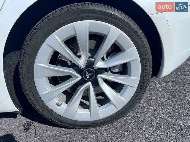 Тесла Модель 3, объемом двигателя 0 л и пробегом 97 тыс. км за 19699 $, фото 17 на Automoto.ua