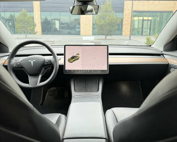 Тесла Модель 3, объемом двигателя 0 л и пробегом 60 тыс. км за 28500 $, фото 15 на Automoto.ua