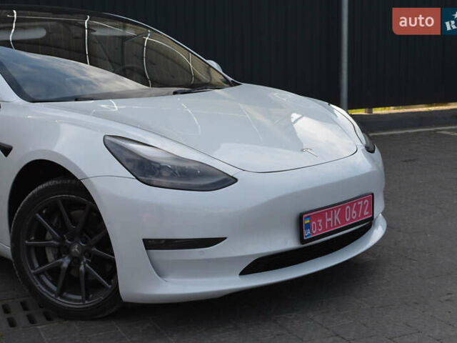 Тесла Модель 3, об'ємом двигуна 0 л та пробігом 81 тис. км за 18499 $, фото 13 на Automoto.ua