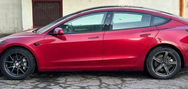 Тесла Модель 3, об'ємом двигуна 0 л та пробігом 266 тис. км за 15700 $, фото 3 на Automoto.ua