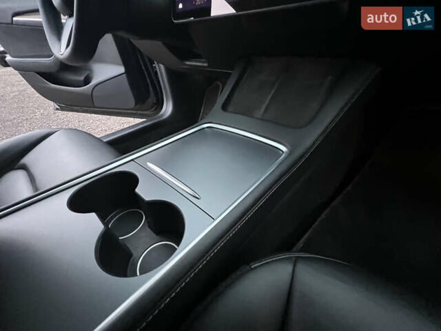 Тесла Модель 3, объемом двигателя 0 л и пробегом 94 тыс. км за 24500 $, фото 32 на Automoto.ua