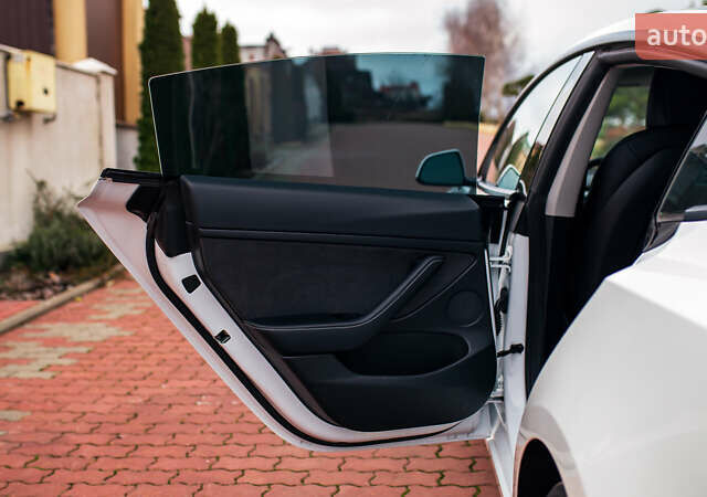 Тесла Модель 3, об'ємом двигуна 0 л та пробігом 75 тис. км за 23499 $, фото 21 на Automoto.ua