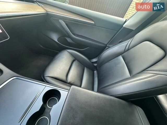 Тесла Модель 3, объемом двигателя 0 л и пробегом 86 тыс. км за 17600 $, фото 13 на Automoto.ua
