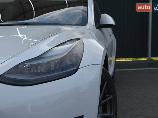 Тесла Модель 3, об'ємом двигуна 0 л та пробігом 81 тис. км за 18499 $, фото 4 на Automoto.ua