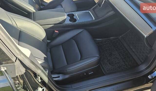 Тесла Модель 3, объемом двигателя 0 л и пробегом 17 тыс. км за 31500 $, фото 15 на Automoto.ua