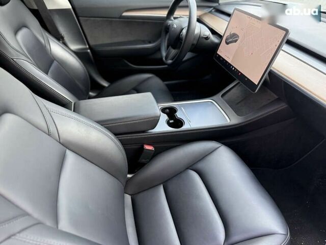 Тесла Модель 3, объемом двигателя 0 л и пробегом 30 тыс. км за 20999 $, фото 7 на Automoto.ua