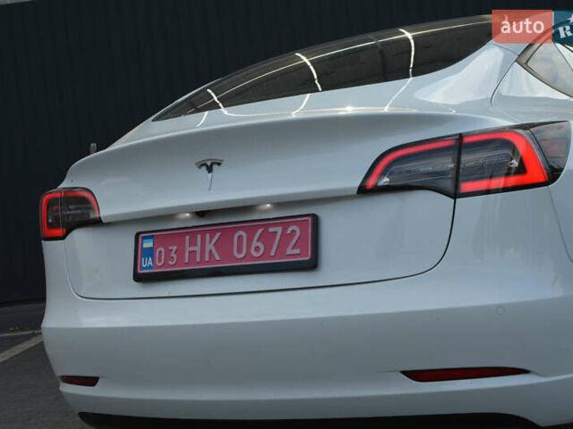 Тесла Модель 3, об'ємом двигуна 0 л та пробігом 81 тис. км за 18499 $, фото 32 на Automoto.ua