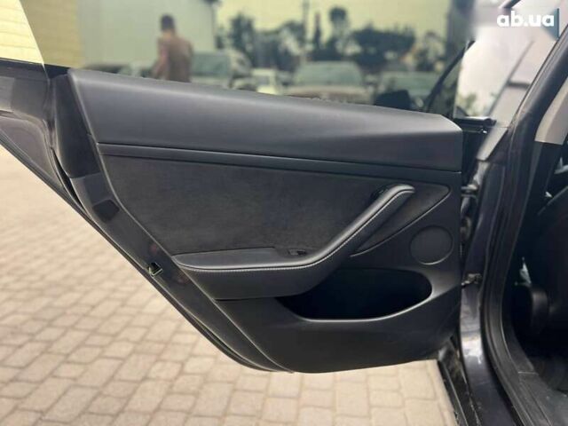 Тесла Модель 3, объемом двигателя 0 л и пробегом 50 тыс. км за 26000 $, фото 16 на Automoto.ua