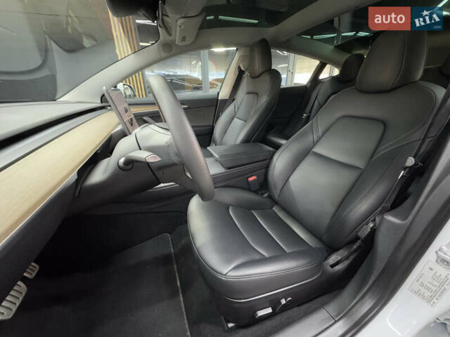 Тесла Модель 3, объемом двигателя 0 л и пробегом 42 тыс. км за 24900 $, фото 11 на Automoto.ua