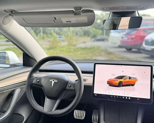 Тесла Модель 3, объемом двигателя 0 л и пробегом 69 тыс. км за 24999 $, фото 2 на Automoto.ua