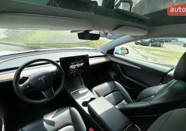 Тесла Модель 3, объемом двигателя 0 л и пробегом 49 тыс. км за 18000 $, фото 4 на Automoto.ua
