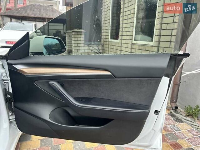 Тесла Модель 3, объемом двигателя 0 л и пробегом 10 тыс. км за 22500 $, фото 19 на Automoto.ua