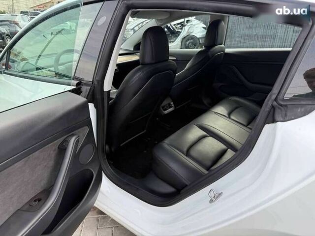Тесла Модель 3, объемом двигателя 0 л и пробегом 60 тыс. км за 16900 $, фото 6 на Automoto.ua
