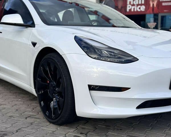 Тесла Модель 3, объемом двигателя 0 л и пробегом 69 тыс. км за 24999 $, фото 6 на Automoto.ua