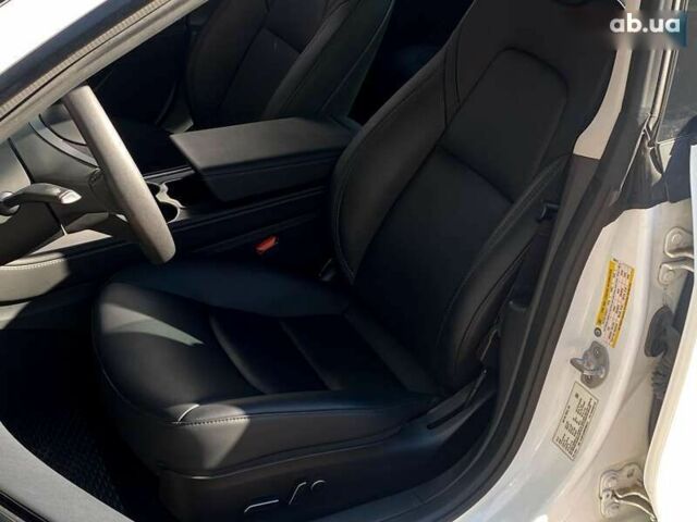 Тесла Модель 3, объемом двигателя 0 л и пробегом 3 тыс. км за 25999 $, фото 12 на Automoto.ua