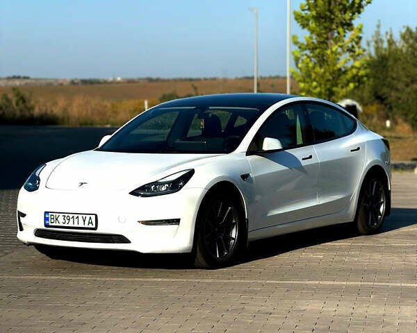 Тесла Модель 3, объемом двигателя 0 л и пробегом 24 тыс. км за 22900 $, фото 6 на Automoto.ua