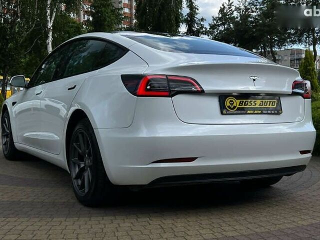 Тесла Модель 3, объемом двигателя 0 л и пробегом 41 тыс. км за 18500 $, фото 4 на Automoto.ua