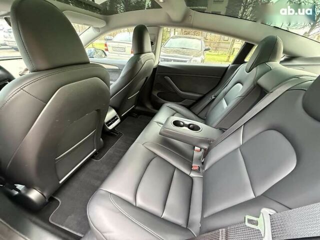 Тесла Модель 3, об'ємом двигуна 0 л та пробігом 45 тис. км за 24999 $, фото 10 на Automoto.ua