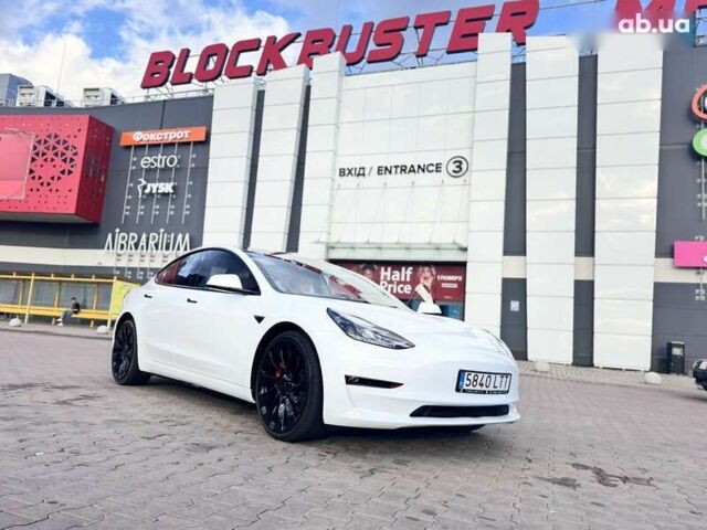 Тесла Модель 3, объемом двигателя 0 л и пробегом 69 тыс. км за 24999 $, фото 7 на Automoto.ua