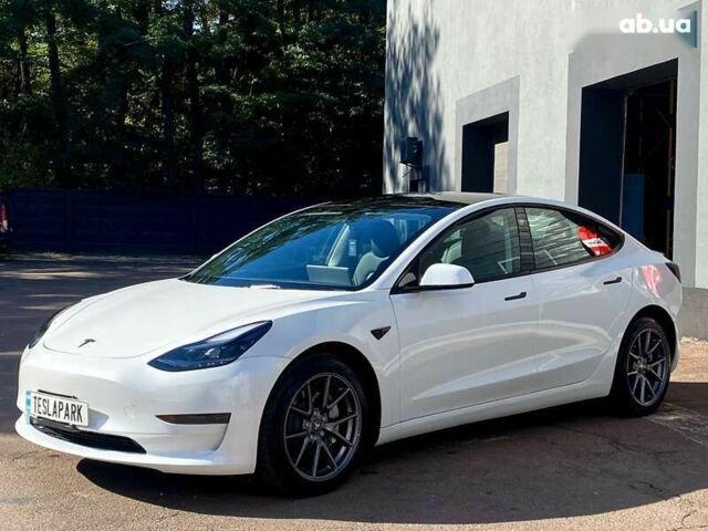 Тесла Модель 3, объемом двигателя 0 л и пробегом 3 тыс. км за 25999 $, фото 3 на Automoto.ua